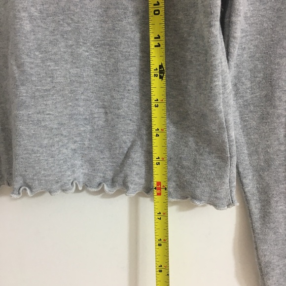 Brandy Melville Wynn top in Gray - Picture 9 of 12